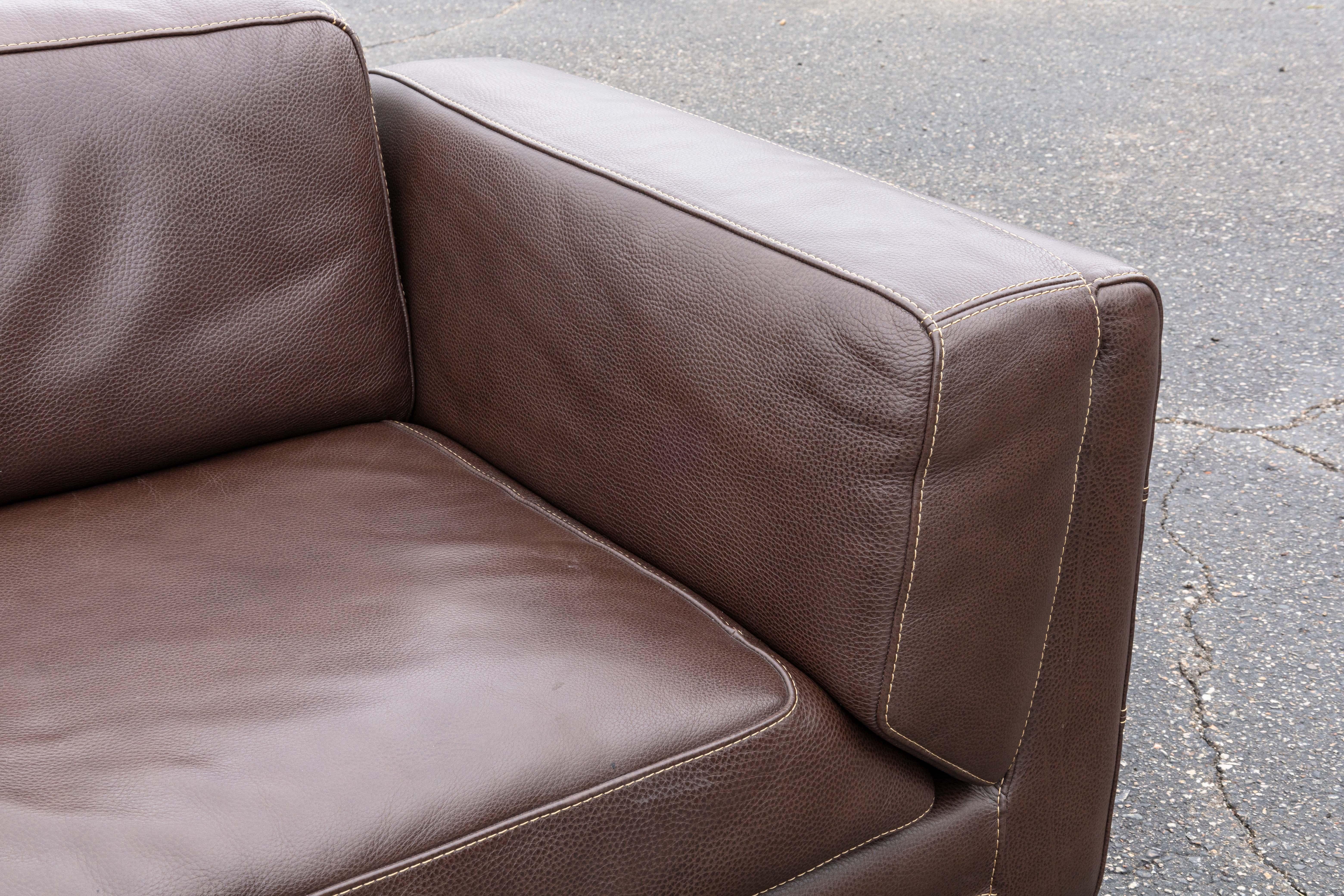 Casa Novalia Contemporary Modern Brown Leather Sectional Sofa with Chrome Legs In Good Condition In Keego Harbor, MI