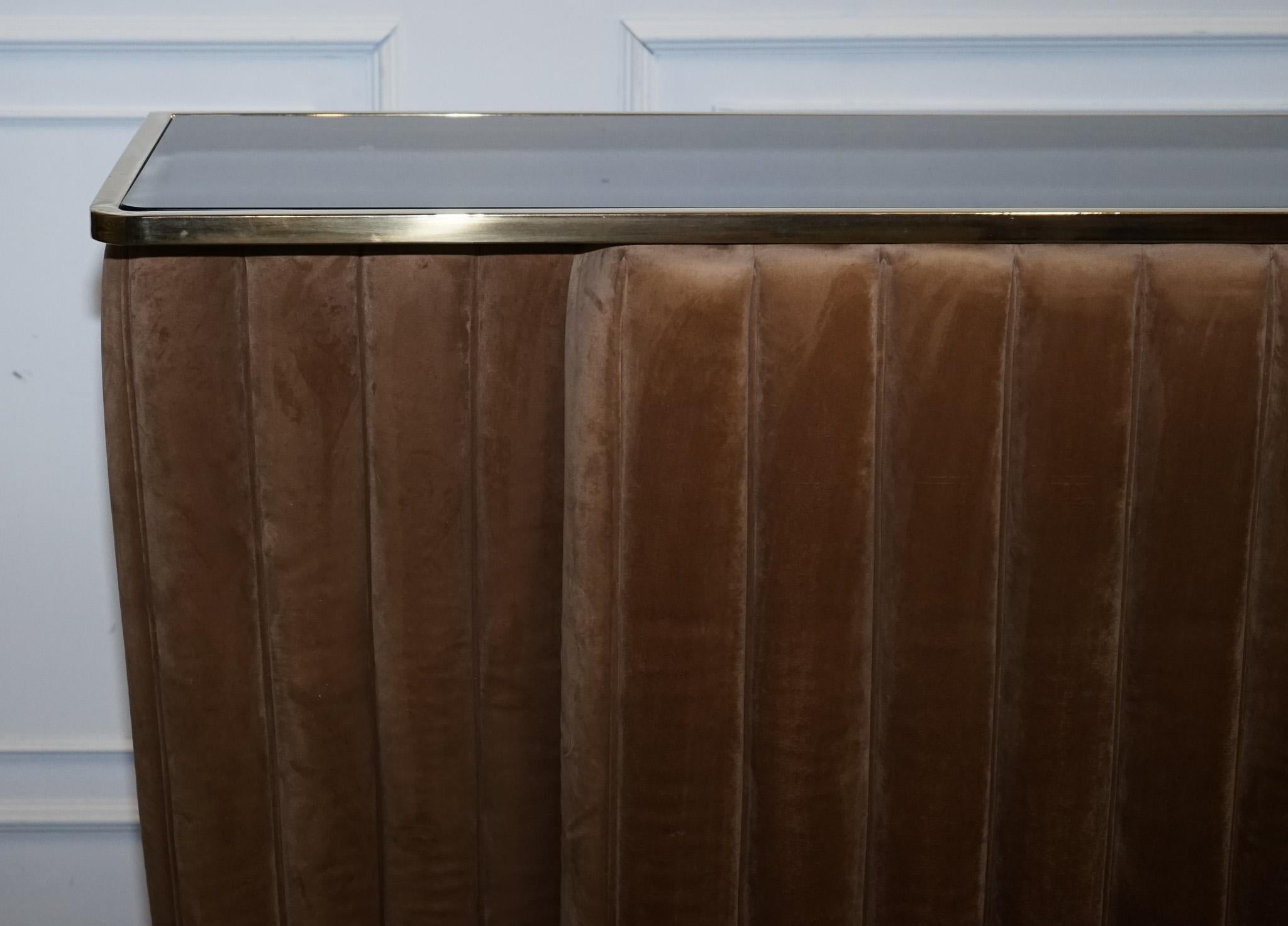 CASA PADRINO LUXURY VELVET MARRON Y ORO BAR CABiNET VIDRIO AHUMADO RRP 2500 Británico