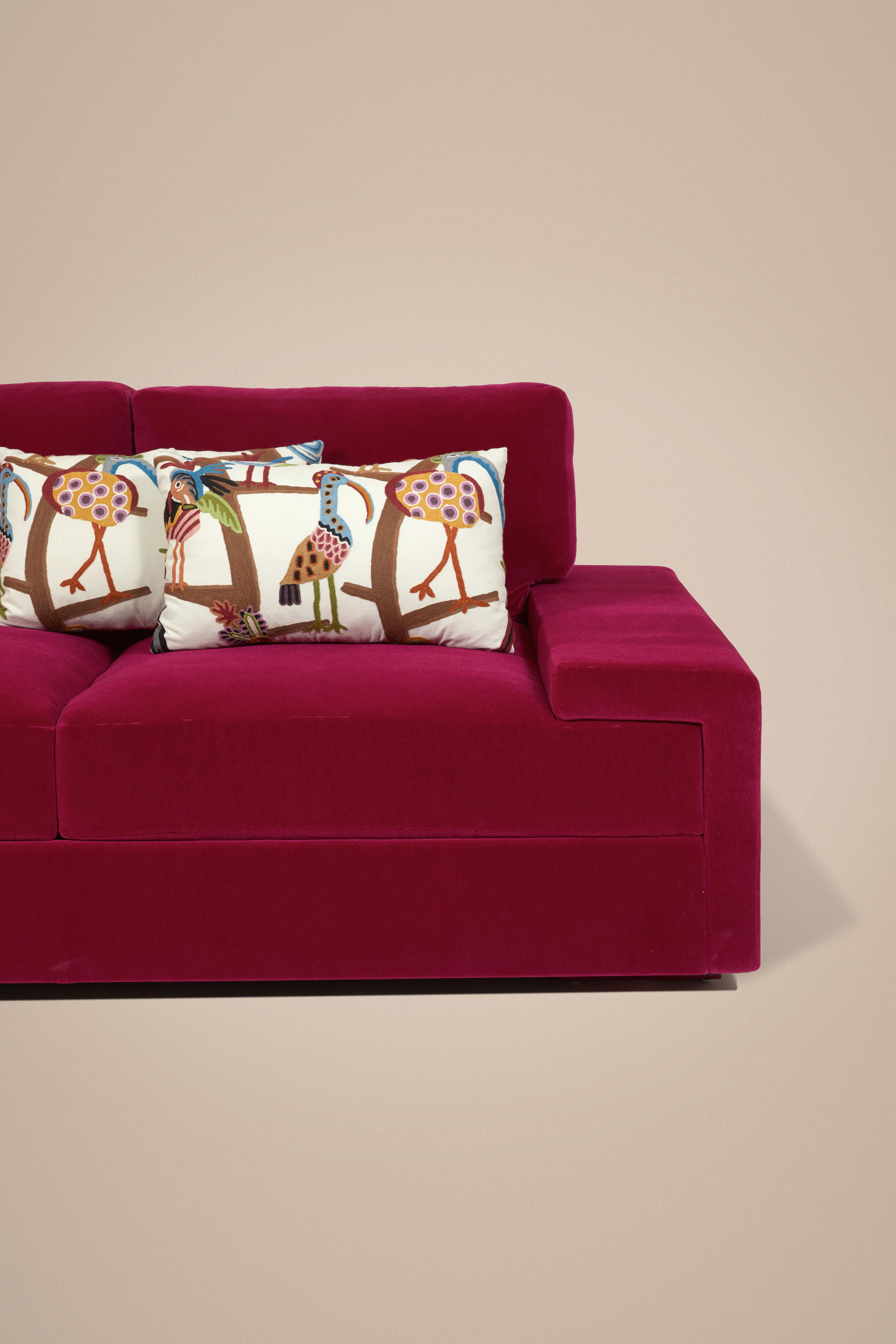 Art Deco Casa Sofa in Raspberry (250cm) by Laura Gonzalez For Sale