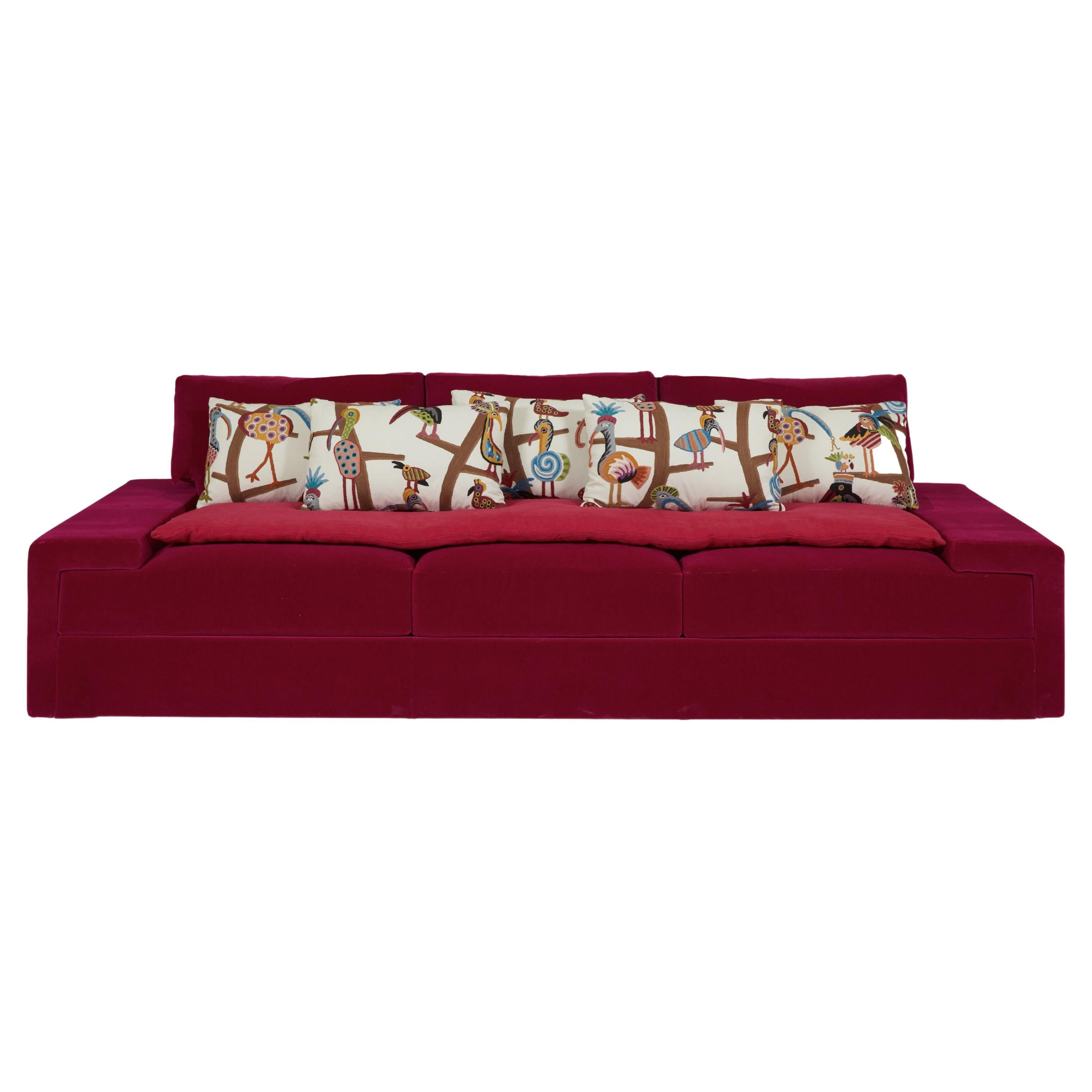 Canapé Casa en framboise (300 cm) de Laura Gonzalez