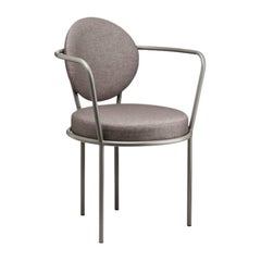 Sedia Casablanca, struttura grigia con tessuto color polvere
