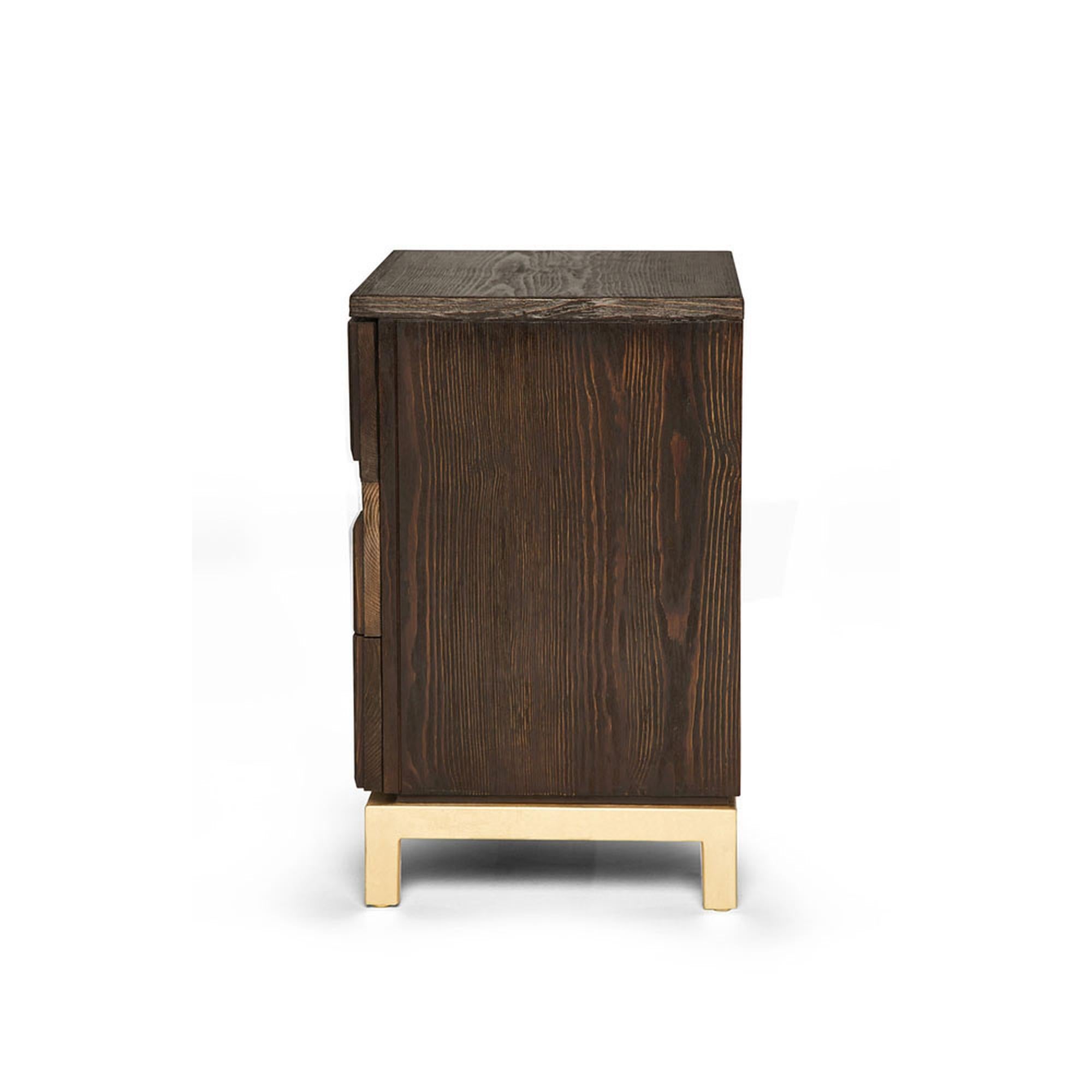 Mexican Casablanca Nightstand in Chocolate and Gold Leaf by Innova Luxuxy Group For Sale