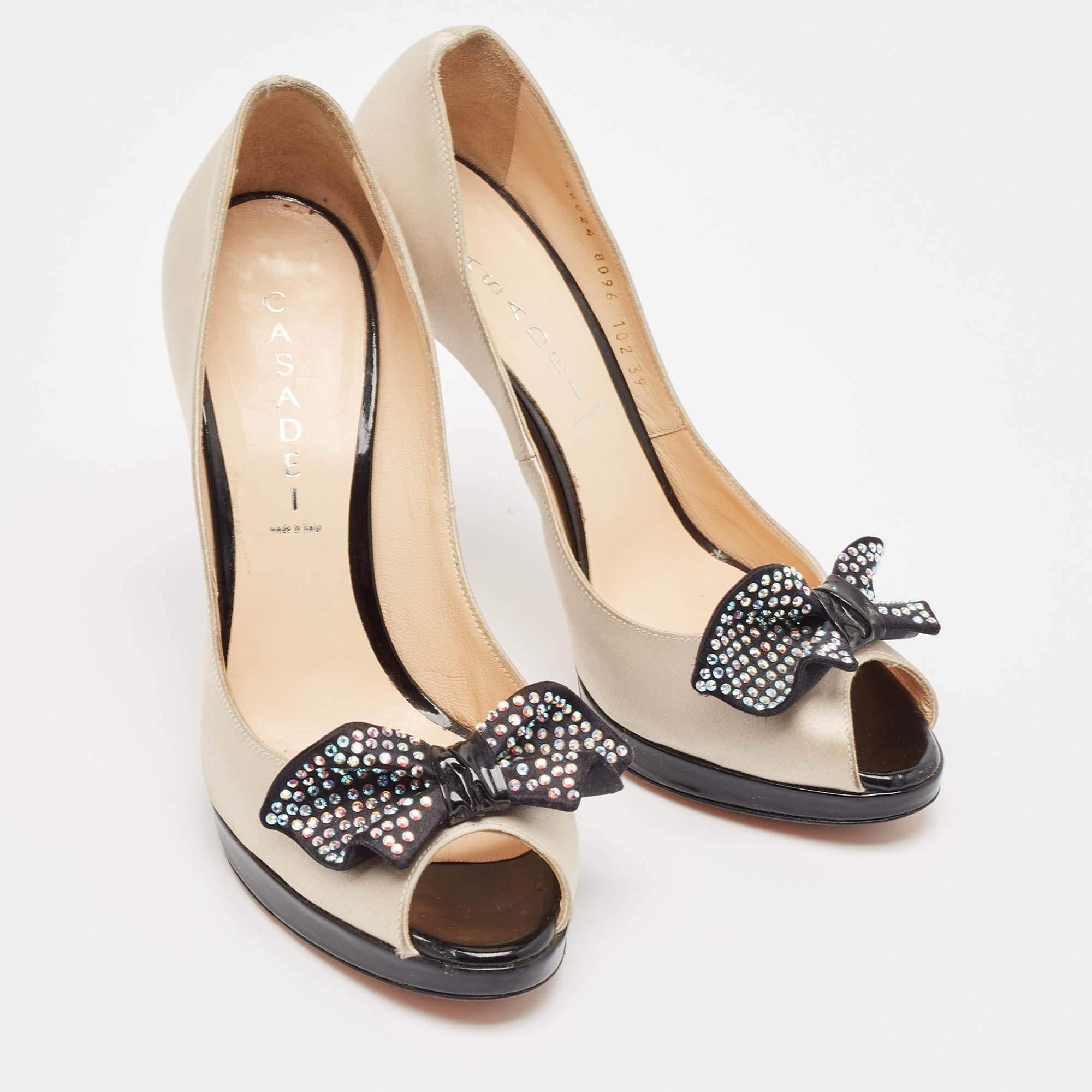 De las mujeres Casadei Beige/Negro Satén Cristal Lazo Bombas Peep Toe Talla 39 en venta