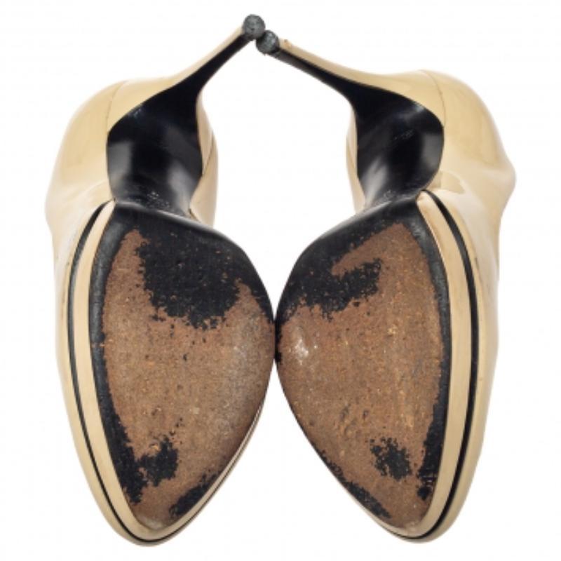Casadei Beige Patent Leather Pumps Size 38 For Sale 3