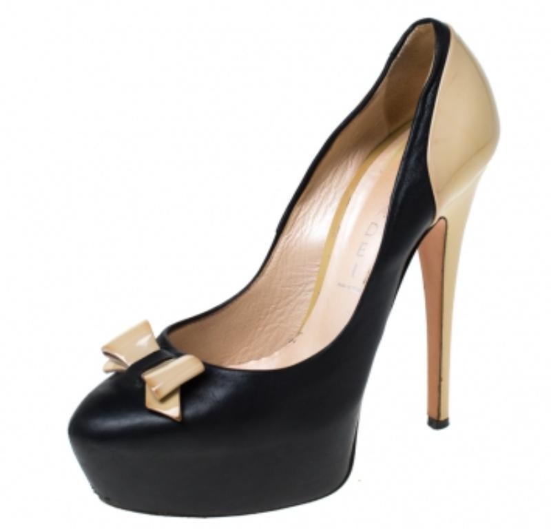 Casadei - Pumps con fiocco in pelle nera/beige - misura 36,5 in vendita 1
