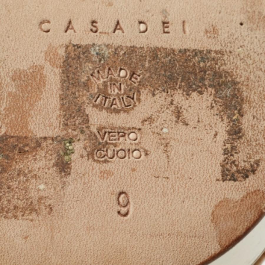 Beige Casadei Black Croc Embossed Patent Leather Cork Platform Sandals Size 39 (Sandales à plateforme en liège en cuir verni gaufré) en vente