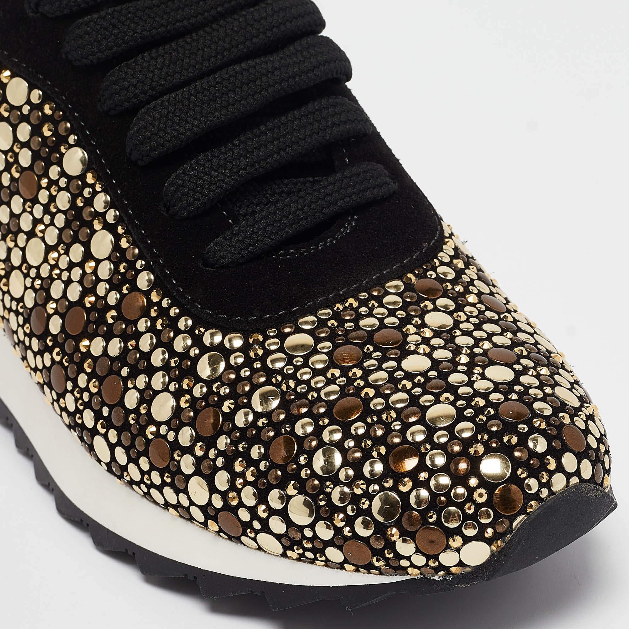 Casadei Black/Gold Suede and Leather Studded Low Top Sneakers Size 37 en vente 2