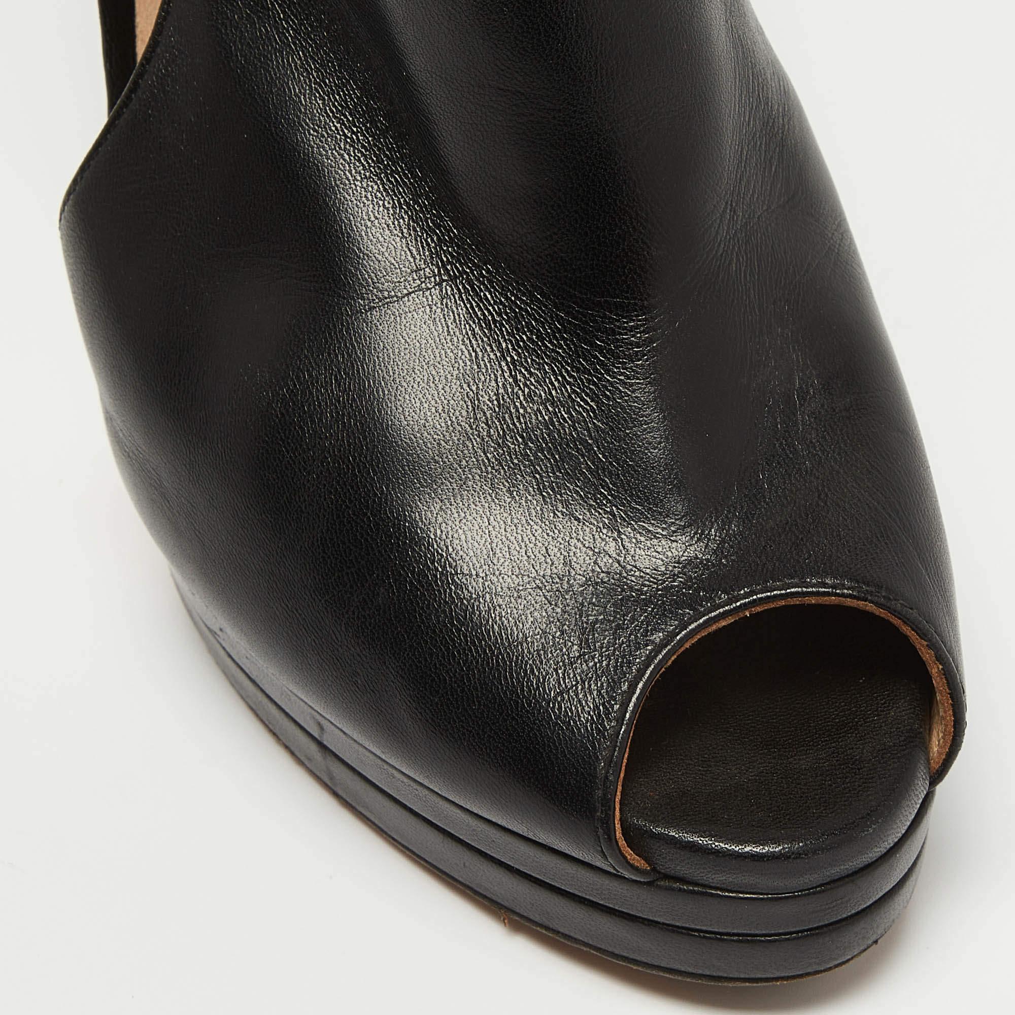 Casadei Black Leather Cutout Peep Toe Platform Booties Size 40 For Sale 3
