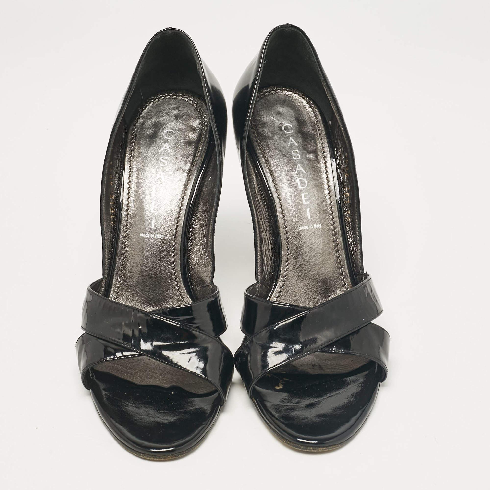 Casadei Black Patent Leather Crystal Embellished Heel Open Toe Pumps Size 38 In Good Condition For Sale In Dubai, Al Qouz 2