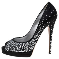 Casadei - Décolleté con zeppa in raso nero con borchie - misura 40,5