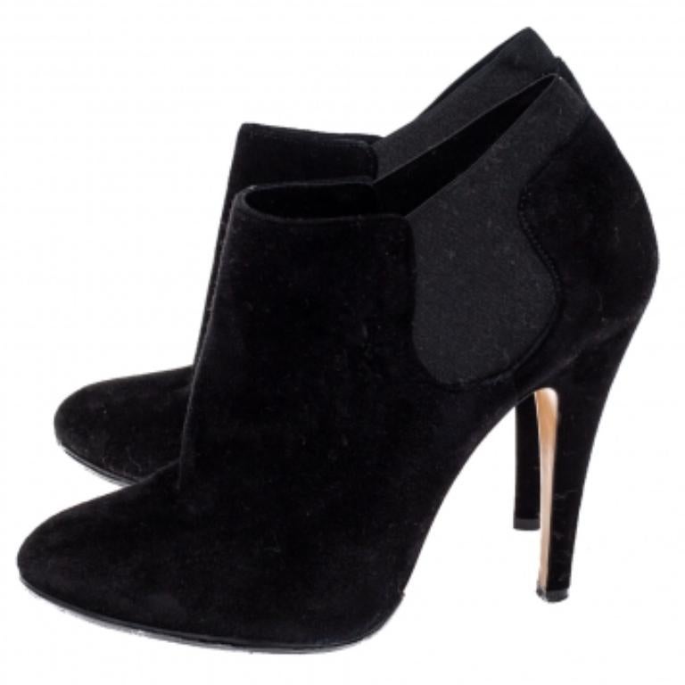 Casadei Black Suede Ankle Boots Size 37 For Sale 2