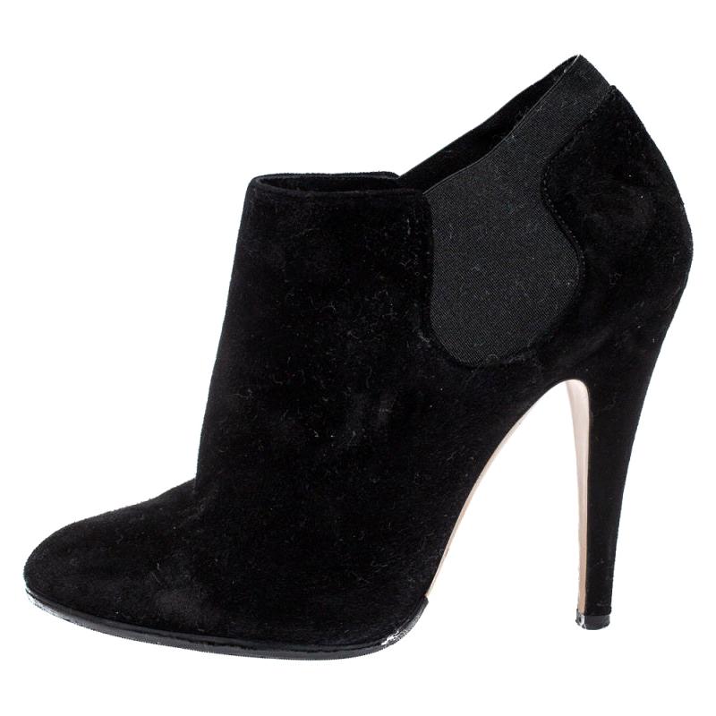 Casadei Black Suede Ankle Boots Size 37 For Sale