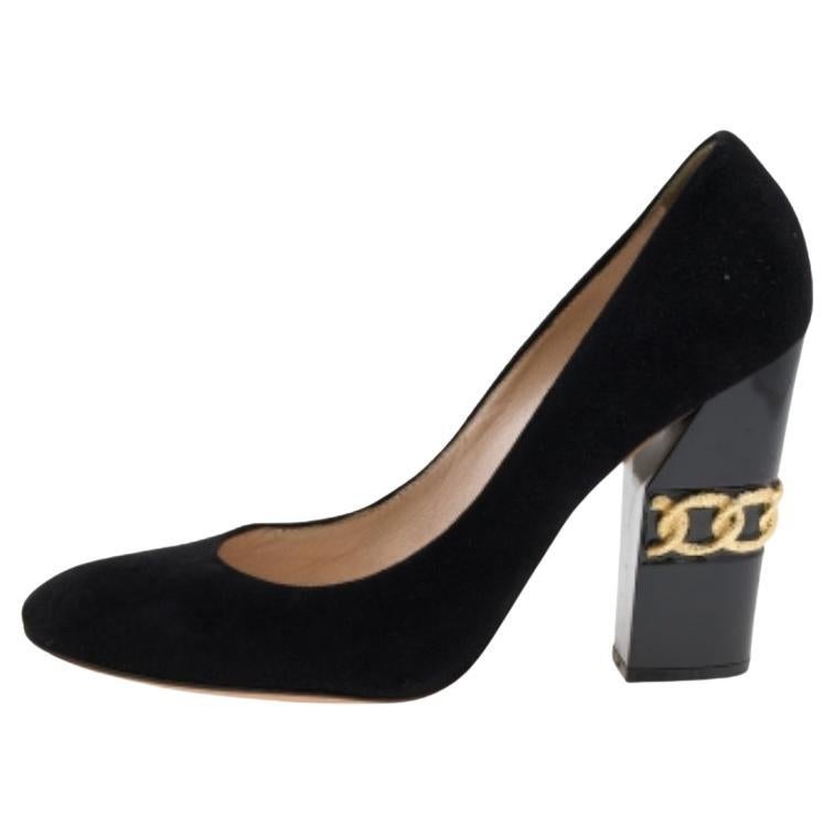 Casadei Black Suede Chain Block Heel Round Toe Pumps Size 38.5 For Sale
