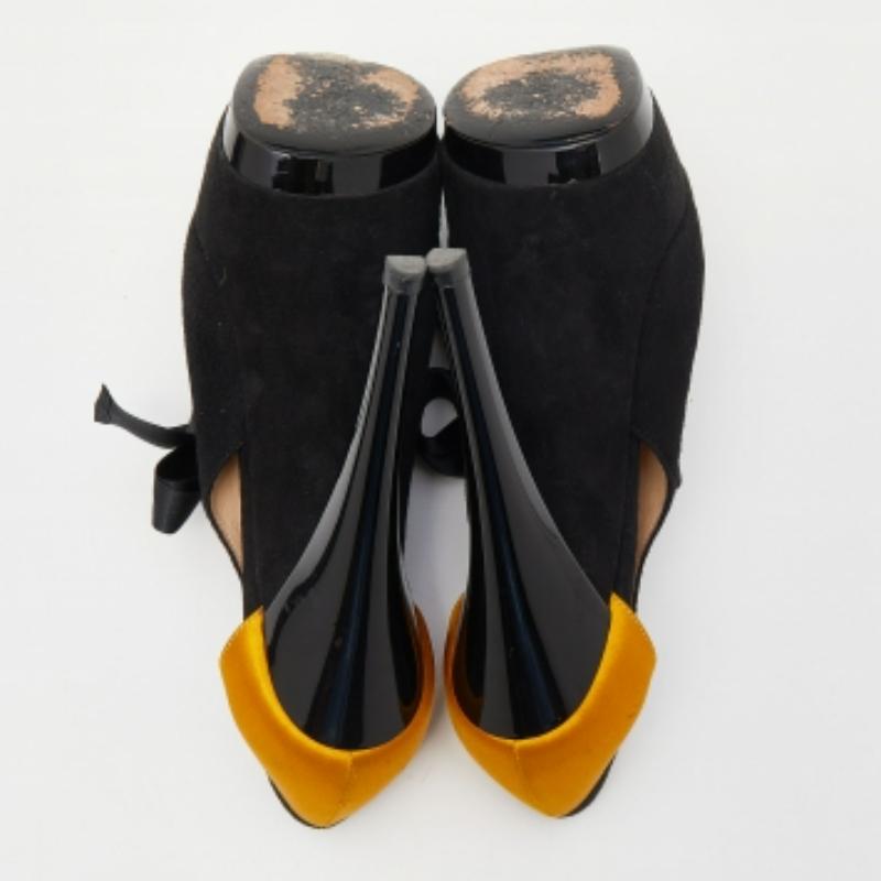 Casadei Botines de plataforma con cordones de ante y satén negro/amarillo Talla 37.5 en venta 2