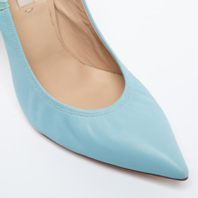 Casadei Bombas de punta de charol y piel con relieve de cocodrilo azul talla 39 Azul en venta