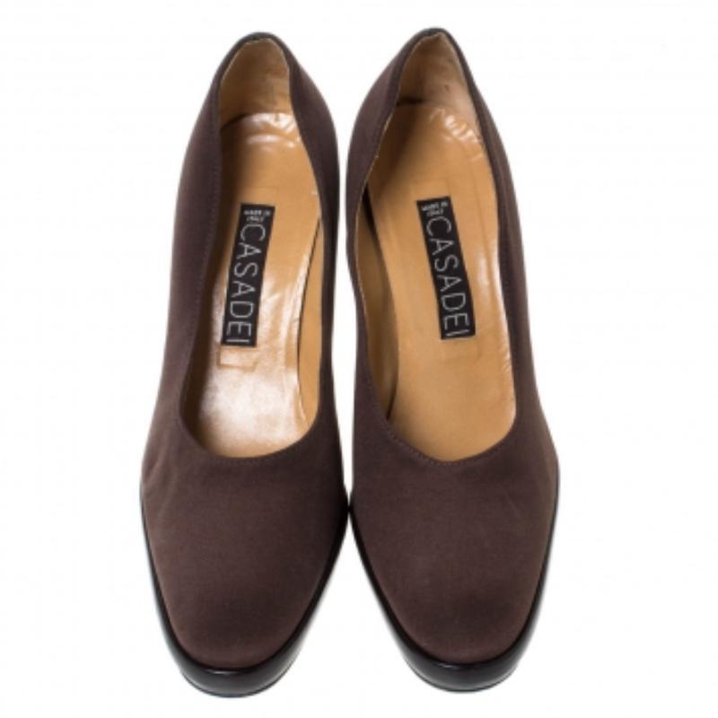 Casadei Escarpins à plateforme en tissu Brown Taille 35 en vente 1