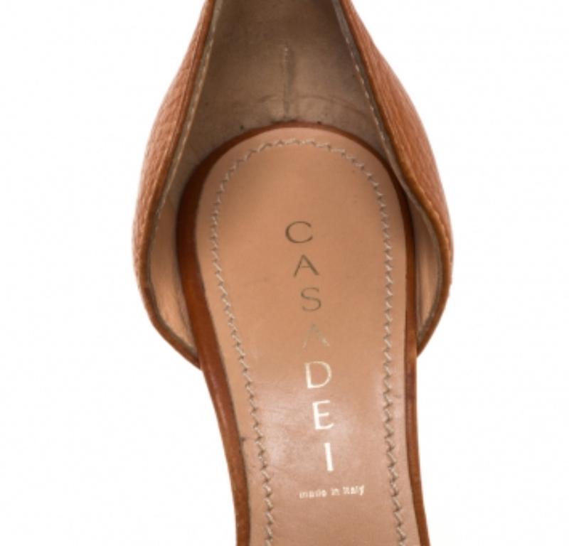 Casadei Escarpins demi-d'orsay en cuir marron avec détails de cadenas Taille 37.5 Pour femmes en vente