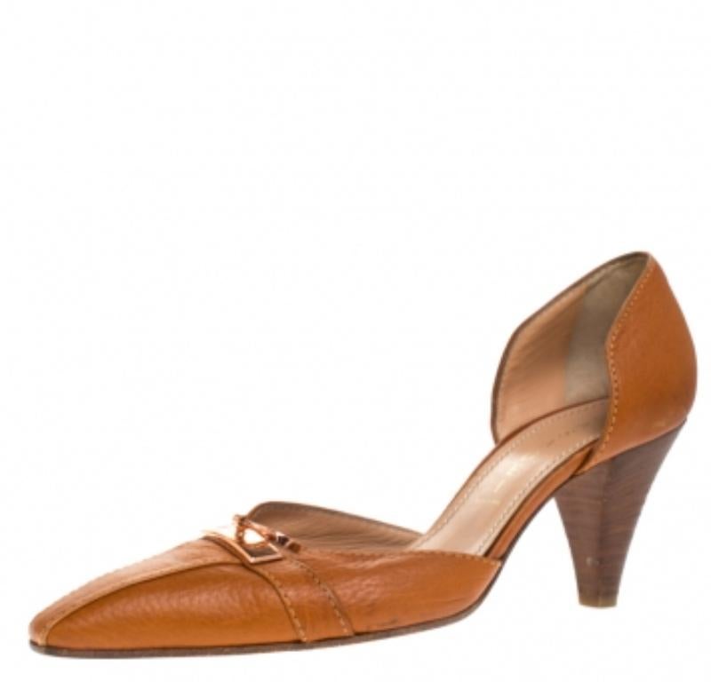 Casadei Escarpins demi-d'orsay en cuir marron avec détails de cadenas Taille 37.5 en vente 1