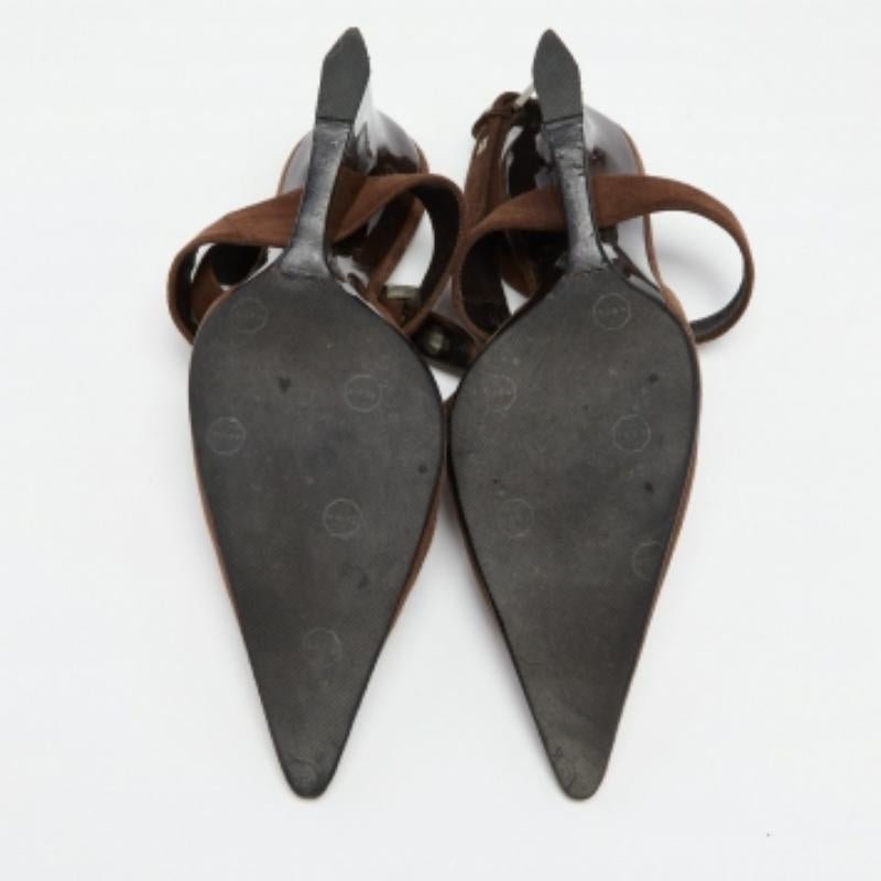 Casadei Sandalias con cuña y tira al tobillo de ante marrón talla 38 Negro en venta