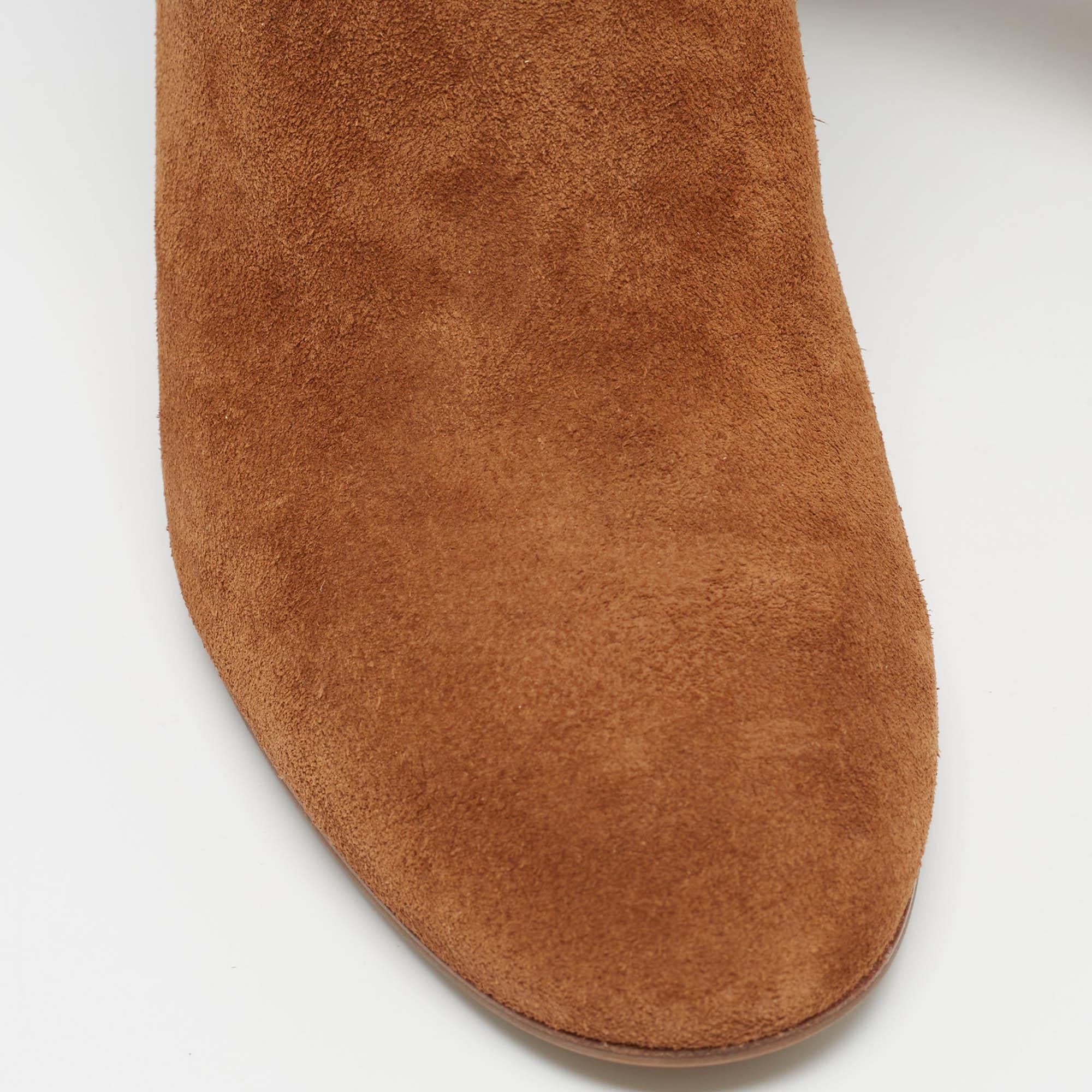 Casadei Brown Suede Chain Detail Ankle Boots Size 37 en vente 2