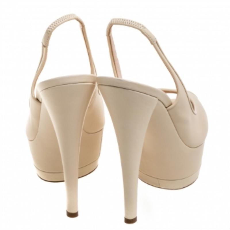 Women's Casadei Cream Leather Platform Slingback Peep Toe Sandals Size 38 For Sale