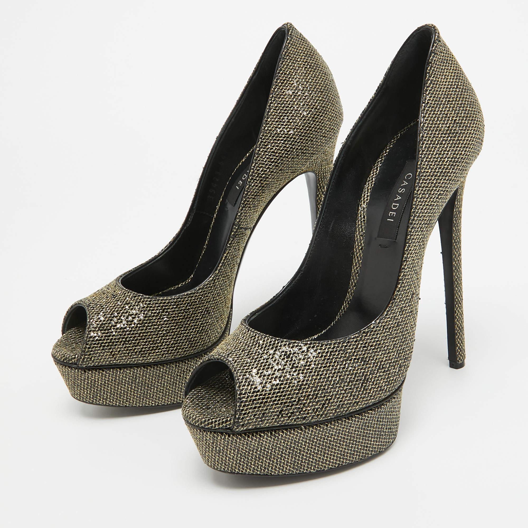 Discover footwear elegance with these Casadei women's pumps. Meticulously designed, these heels marry fashion and comfort, ensuring you shine in every setting.