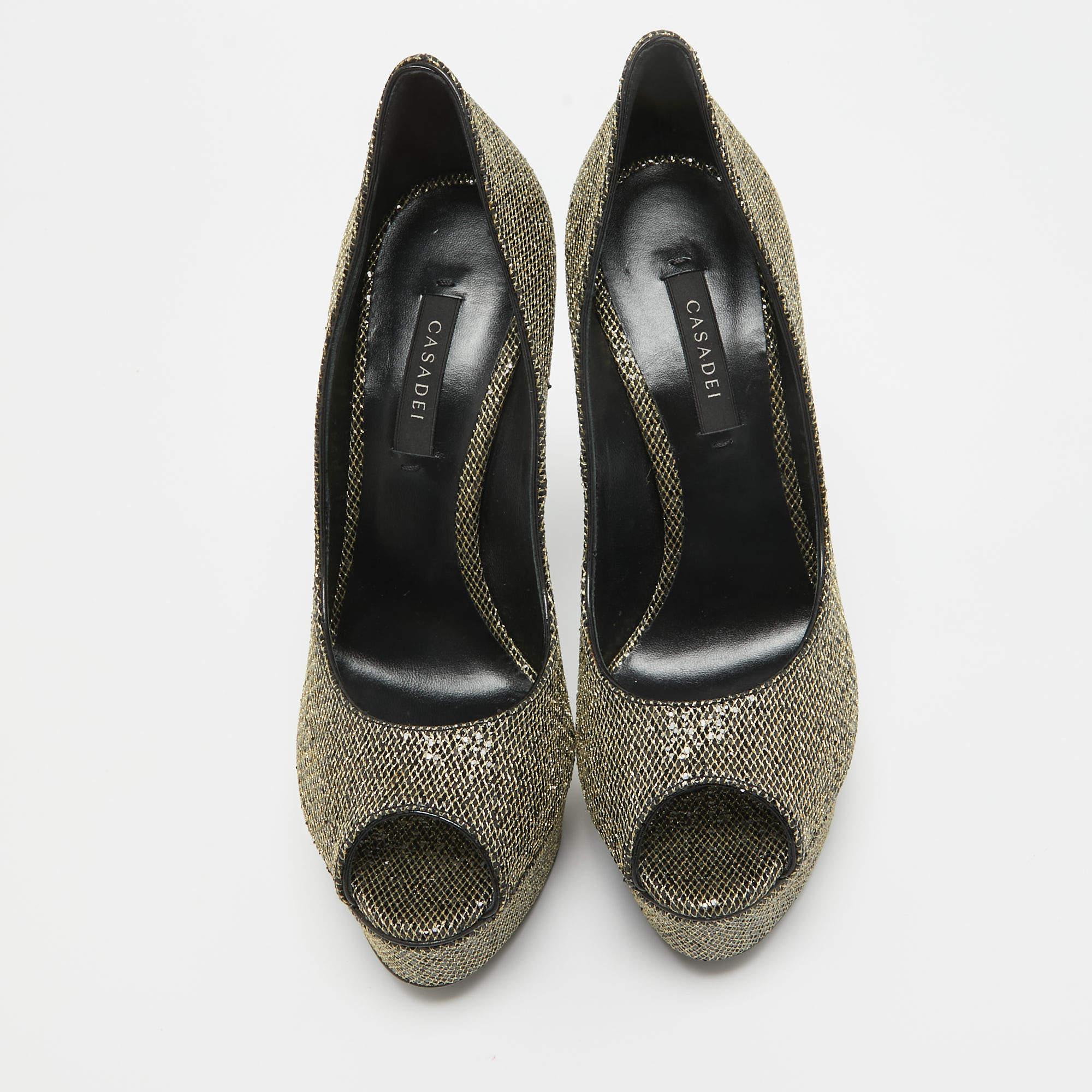 Casadei Gold/Black Glitter & Lame Fabric Daisy Peep Toe Pumps Size 38.5 In Good Condition For Sale In Dubai, Al Qouz 2