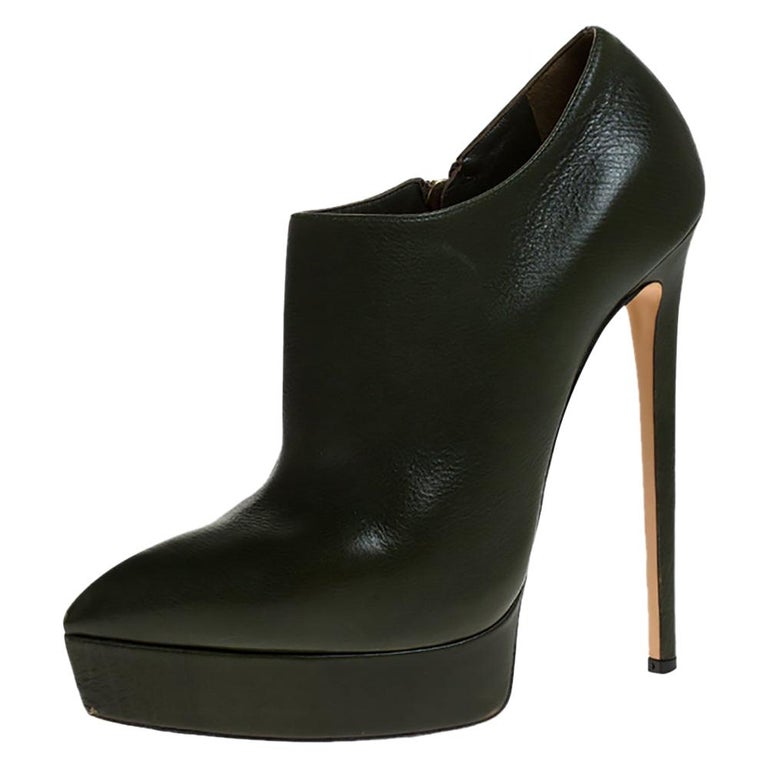 Casadei Green Leather Platform Pointed Toe Ankle Booties Size 37 at 1stDibs