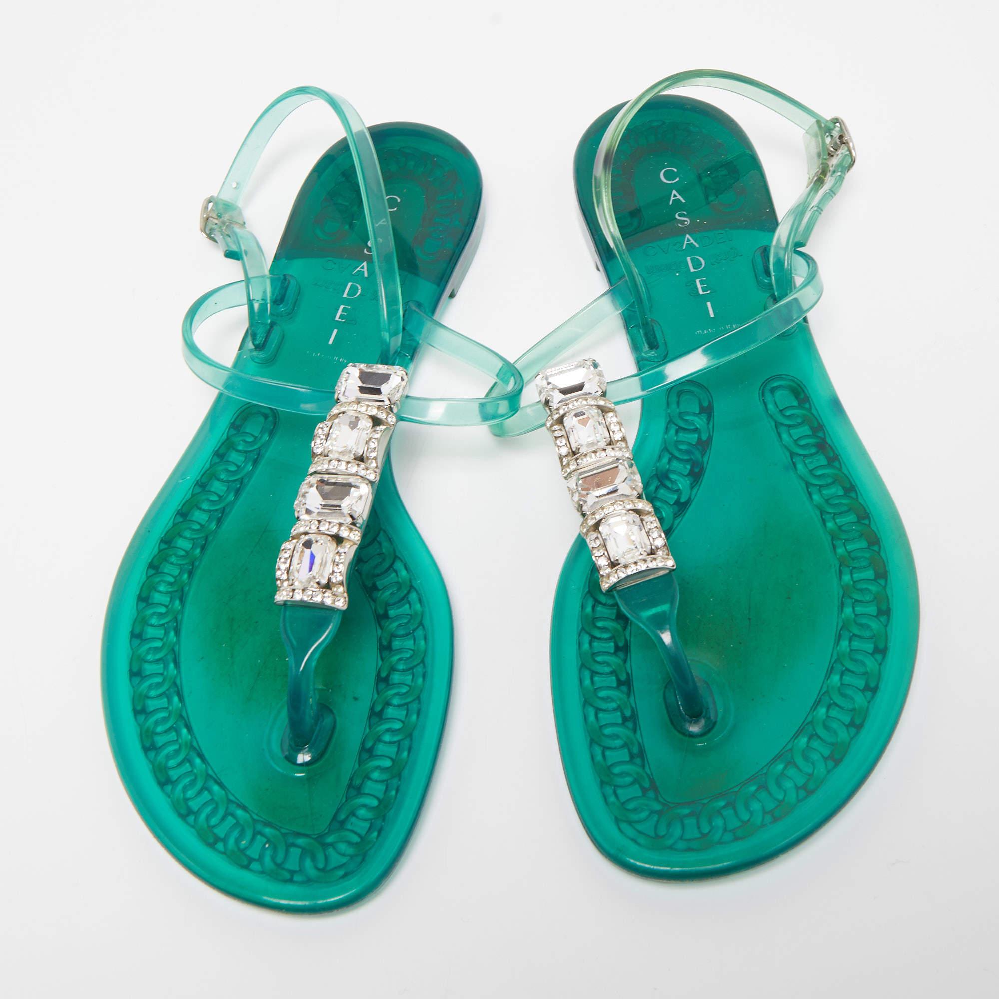 Casadei Green Rubber Slingback Flat Sandals Size 37 In Good Condition For Sale In Dubai, Al Qouz 2