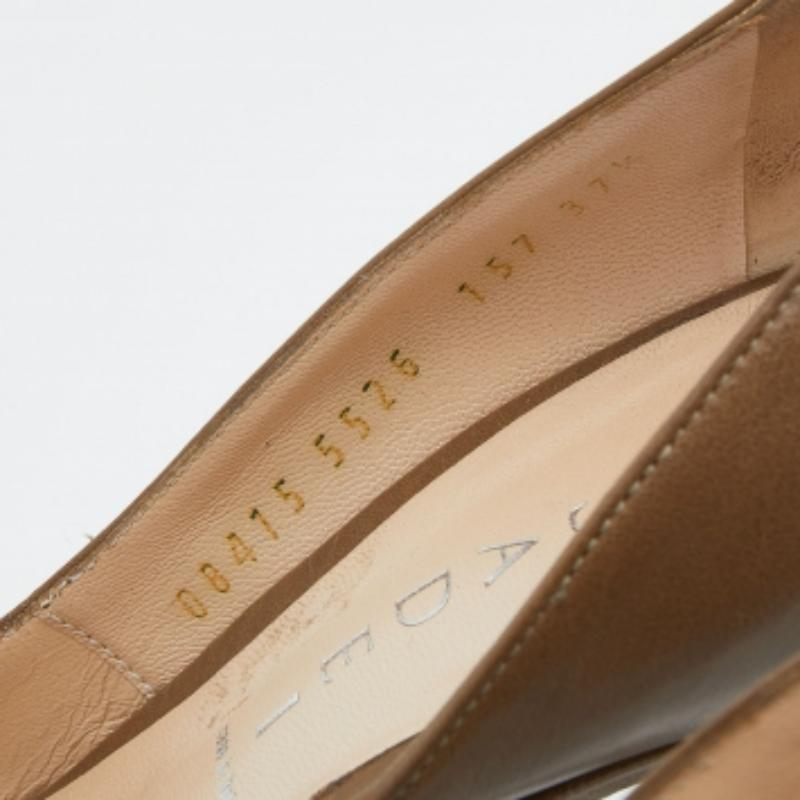 Bombas de plataforma de piel caqui Casadei Talla 37.5 Marrón en venta