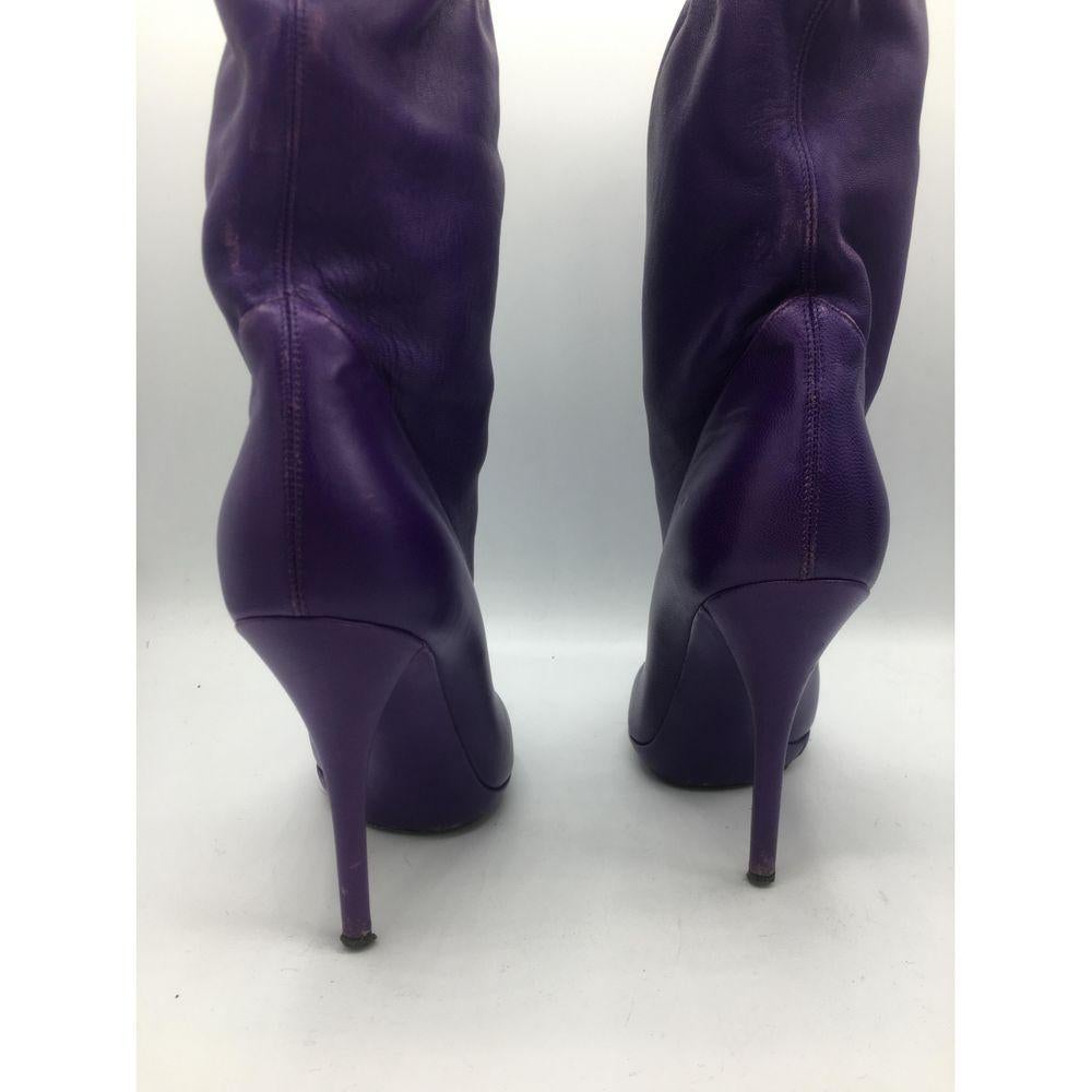 Casadei Leather Boots in Purple In Good Condition In Carnate, IT