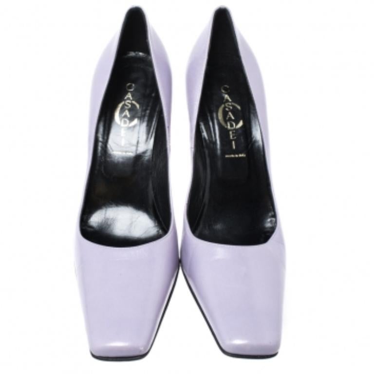 Casadei escarpins à bouts carrés en cuir lilas Taille 38 Pour femmes en vente