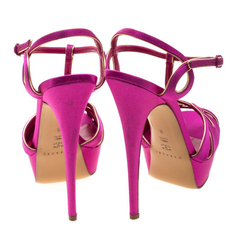 Casadei Magenta Satin T-Strap Open Toe Platform Sandals Size 38 In Good Condition In Dubai, Al Qouz 2