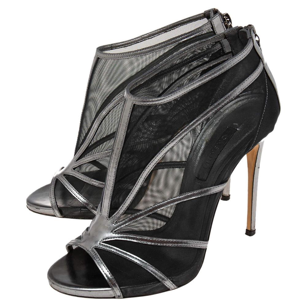 Casadei, stivaletti aperti in pelle e rete grigio/nero metallizzato, misura 38 In condizioni ottime a Dubai, Al Qouz 2