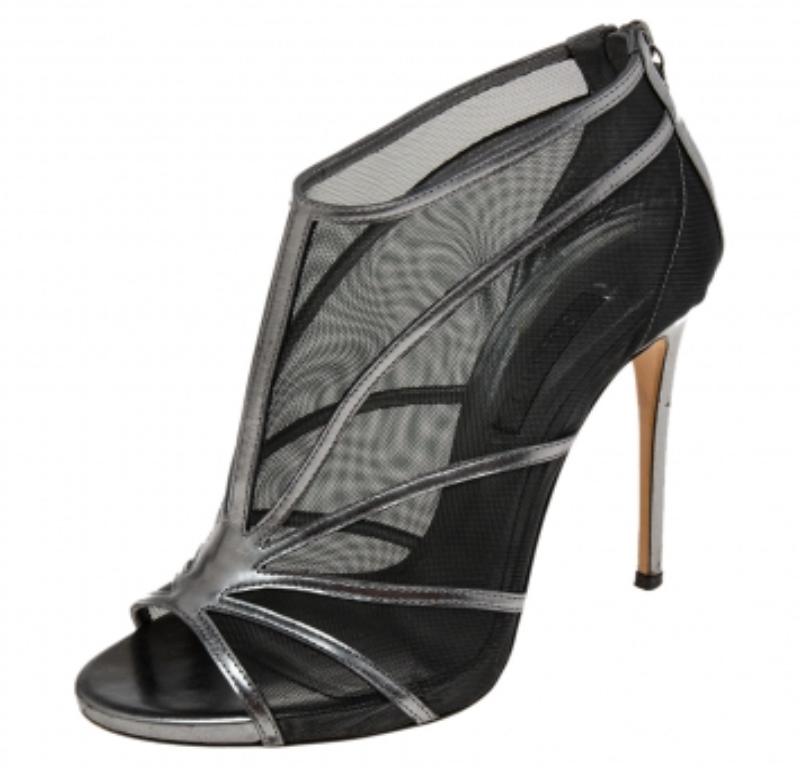 Casadei Metallic Grey/Black Leather and Mesh Open-Toe Ankle Booties Size 38 In Good Condition For Sale In Dubai, Al Qouz 2