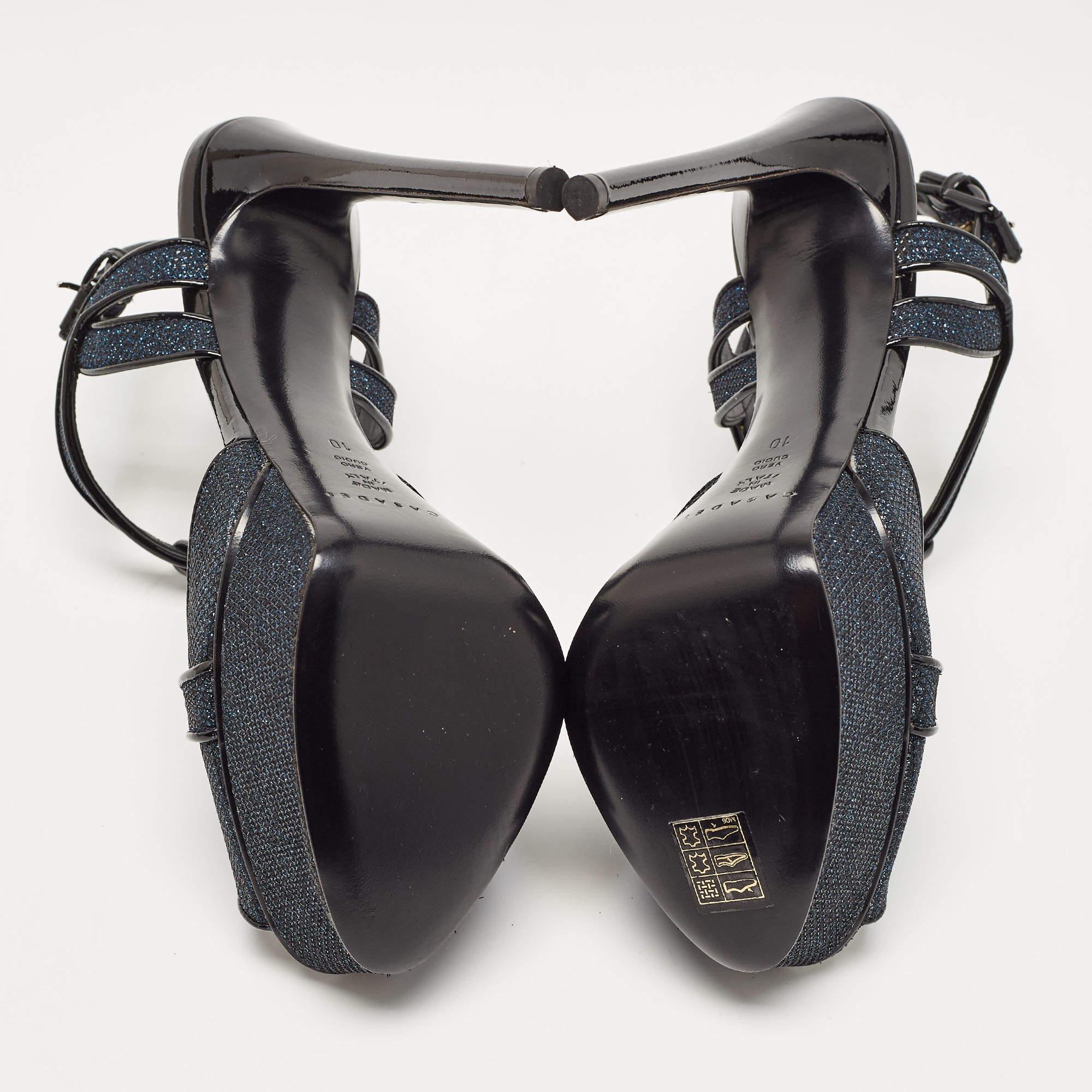 Casadei Navy Blue/Black Glitter and Patent Leather Platform Sandals Size 40 (Sandales à plateforme en cuir verni et paillettes) en vente 1