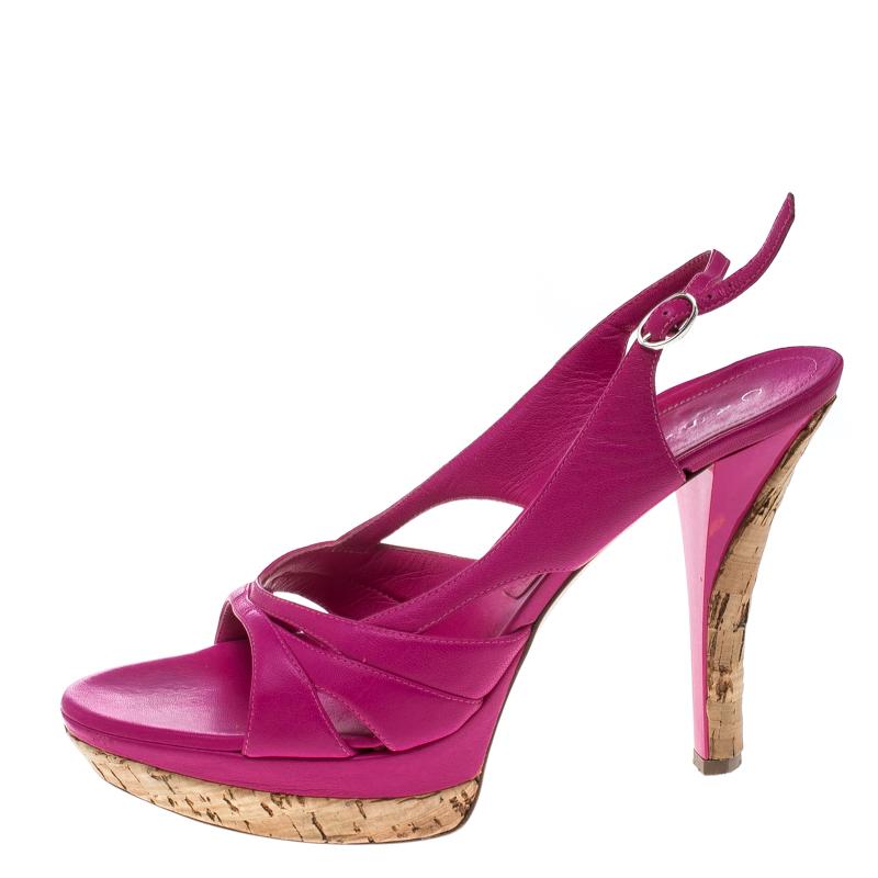 Casadei Pink Leather Slingback Platform Sandals Size 39 In Good Condition In Dubai, Al Qouz 2