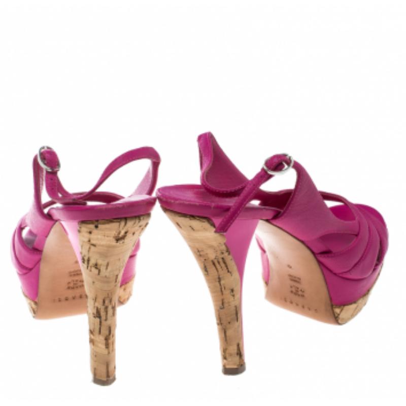 Casadei Rosa Leder Slingback Plateausandalen mit Slingback Größe 39 im Angebot 2