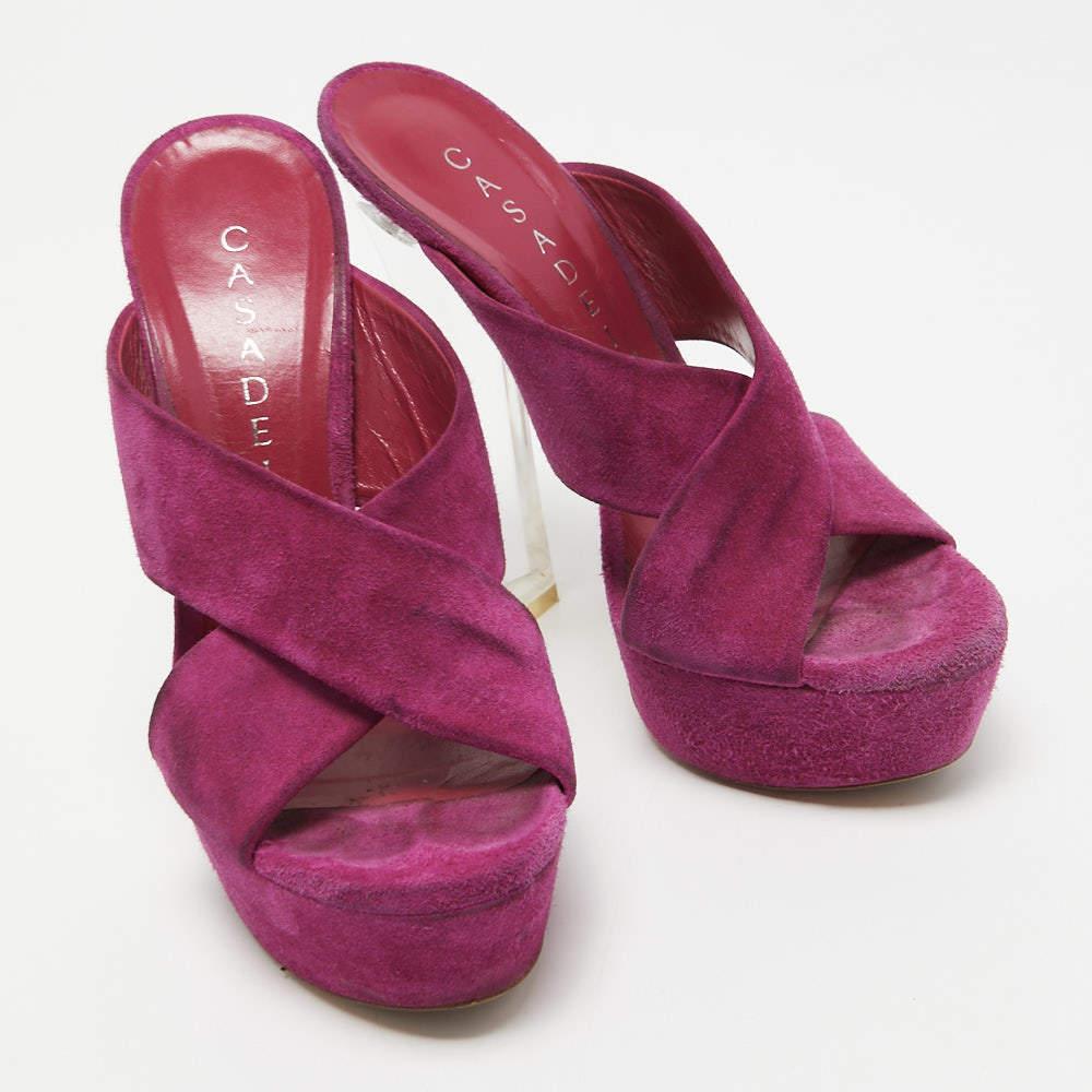 Casadei Purple Suede Platform Slide Sandals Size 36 Bon état à Dubai, Al Qouz 2