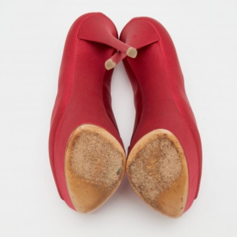 Casadei Red Satin Peep Toe Platform Pumps Size 37.5 For Sale 3