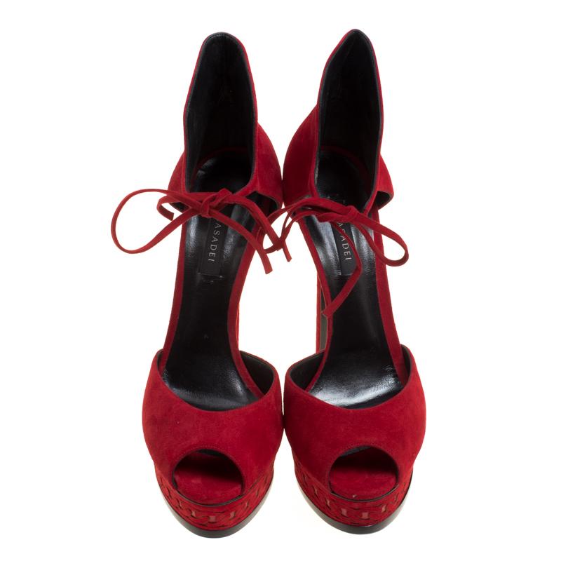 Casadei Red Suede Peep Toe Platform Ankle Cuff Sandals Size 40 In New Condition In Dubai, Al Qouz 2