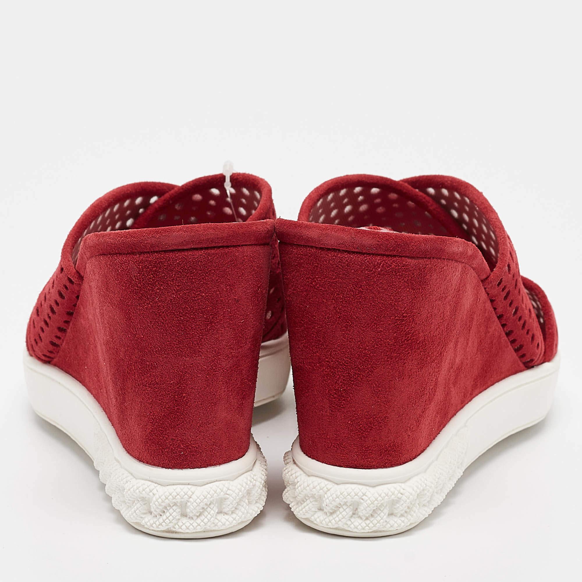 De las mujeres Casadei Sandalias de cuña de ante rojo talla 39 en venta