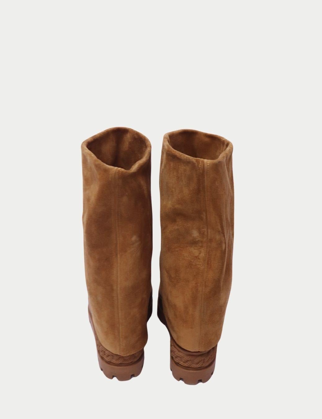 Marron Casadei Renne Tan Suede Hidden Wedge Boots - EU 41 en vente
