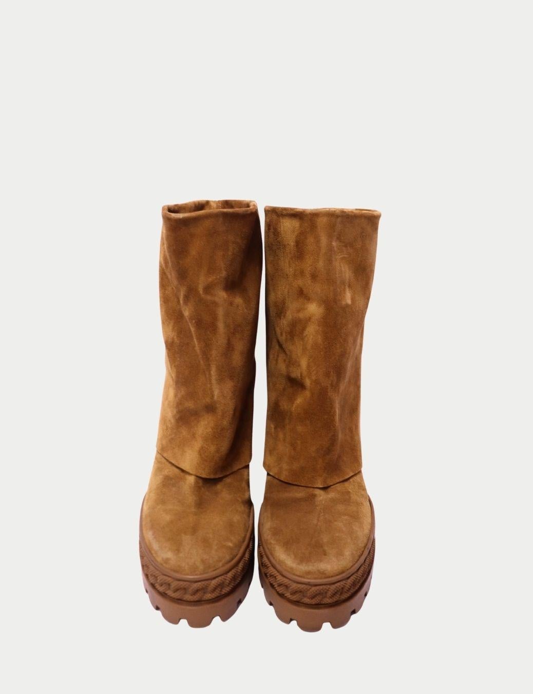 Casadei Renne Tan Suede Hidden Wedge Boots - EU 41 Pour femmes en vente