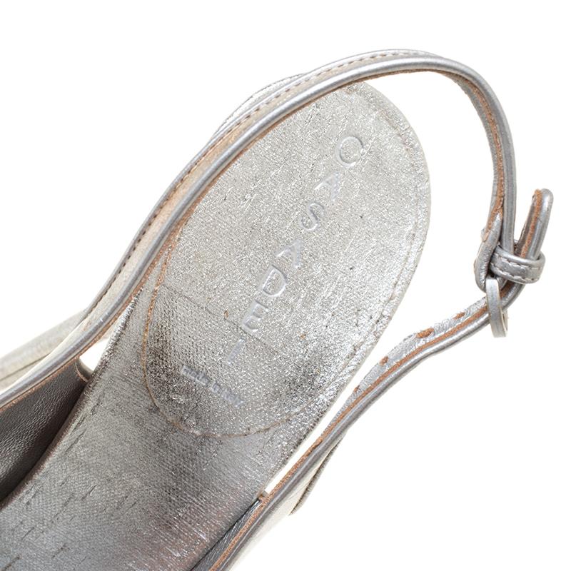 Women's Casadei Silver Leather Pellame Peep Toe Slingback Sandals Size 39.5 For Sale