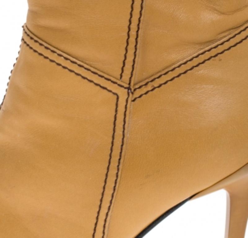 Women's Casadei Tan Leather Pointed Toe Ankle Boots Size 37.5 For Sale