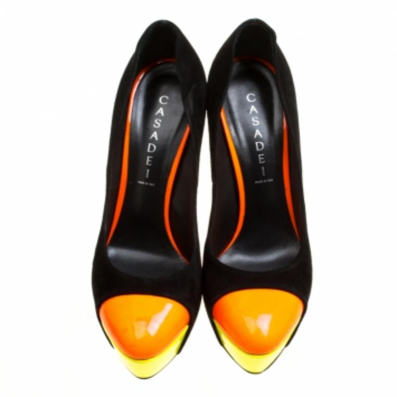 Casadei Tricolor Wildleder und Lackleder Cap Toe Plateau Pumps Größe 39 im Angebot 1