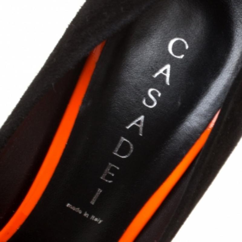 Casadei Tricolor Wildleder und Lackleder Cap Toe Plateau Pumps Größe 39 im Angebot 2