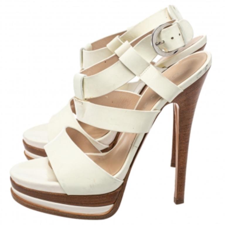 Casadei White Patent Leather Strappy Platform Sandals Size 36 In Good Condition For Sale In Dubai, Al Qouz 2