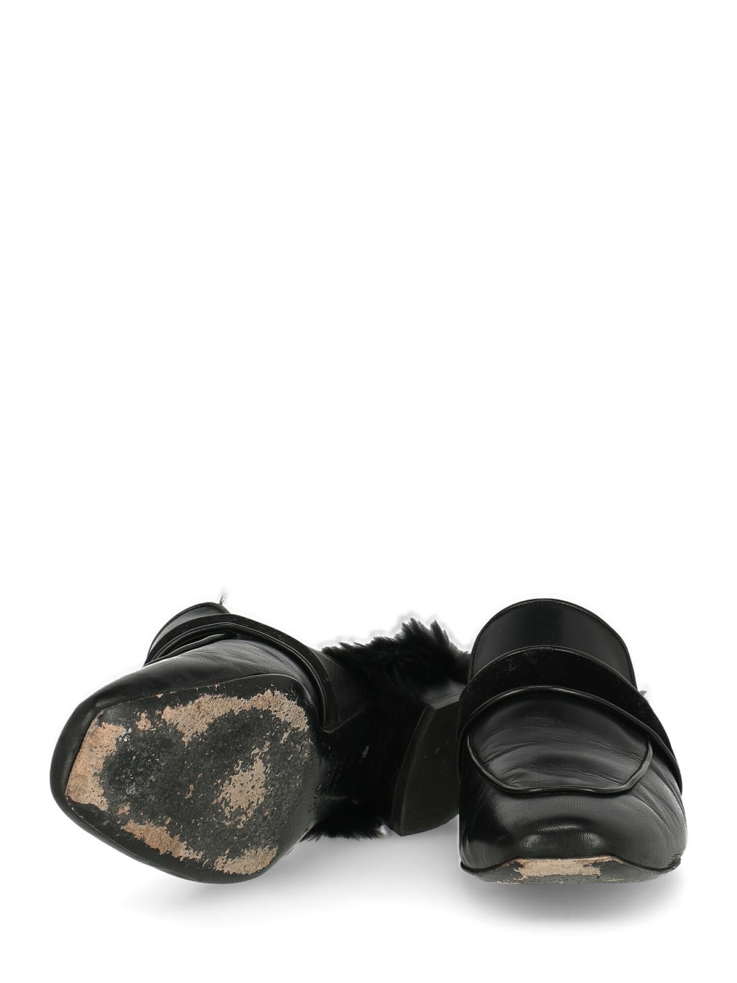 Casadei Woman Slippers Black Leather IT 37.5 For Sale 1